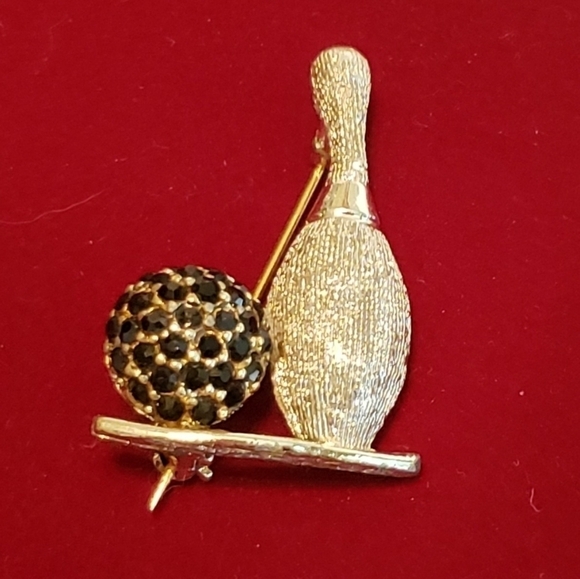 Vintage bowling pin brooch by Dodds silver tone - Picture 2 of 6
